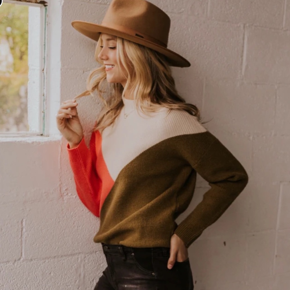 NWT Roolee To The Point Knit Sweater